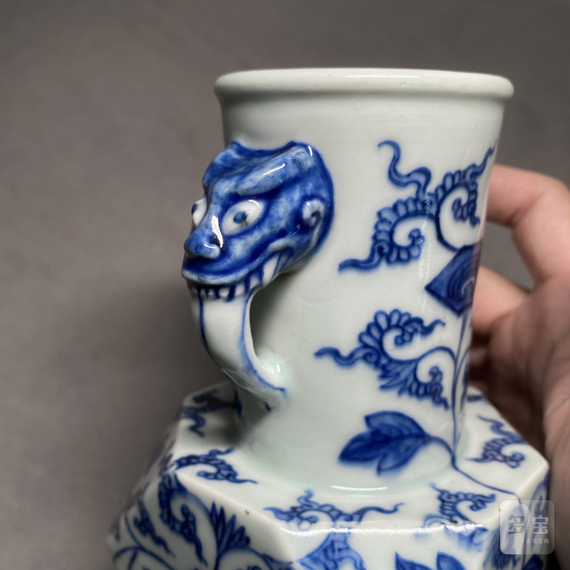 清雍正 青花牵牛花纹倭角尊 - 图9